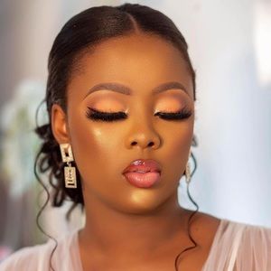 Meet your Posher, Kethya